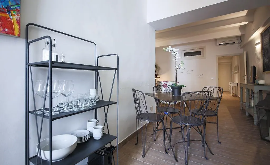 Apartments Florence - San Marco Suite 3 0*,